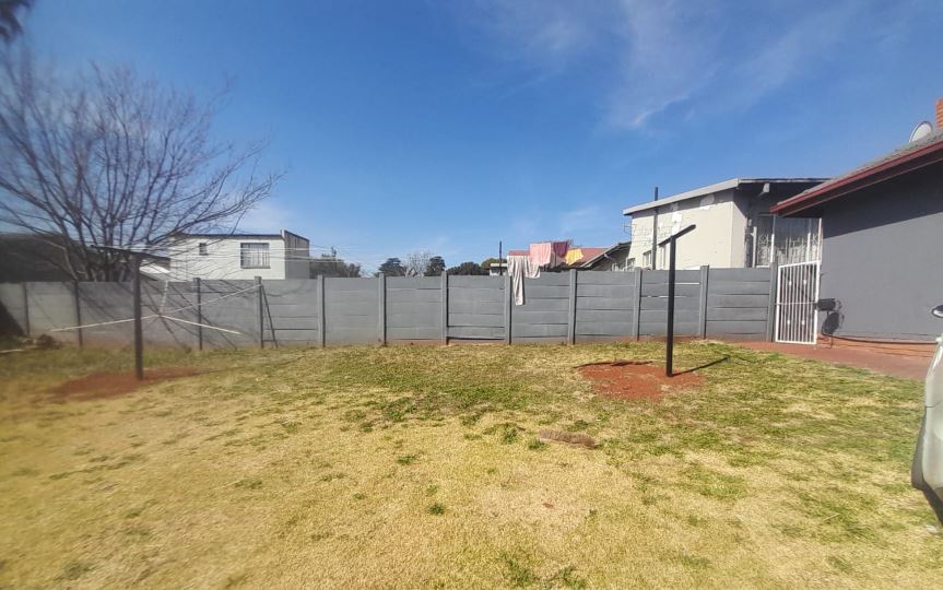 To Let 3 Bedroom Property for Rent in Lindhaven Gauteng