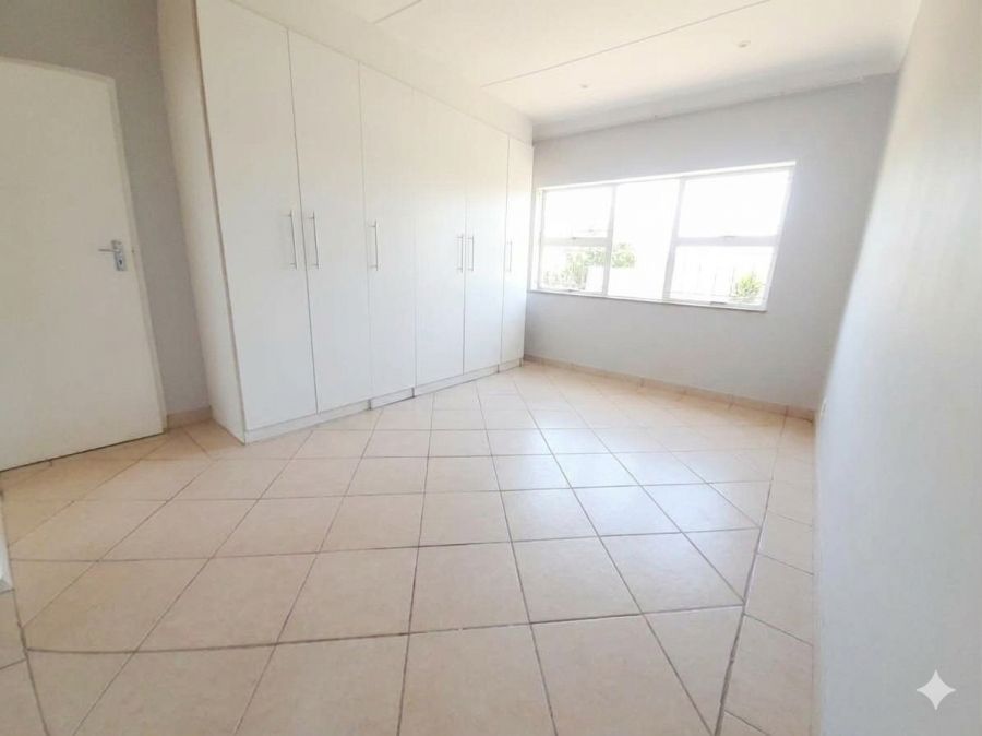 To Let 3 Bedroom Property for Rent in Lindhaven Gauteng