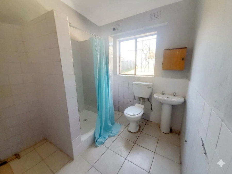 To Let 3 Bedroom Property for Rent in Lindhaven Gauteng