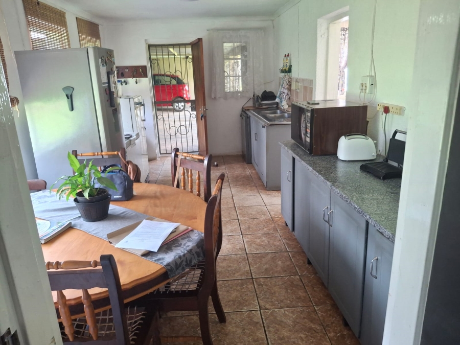 4 Bedroom Property for Sale in Loumarina A H Gauteng