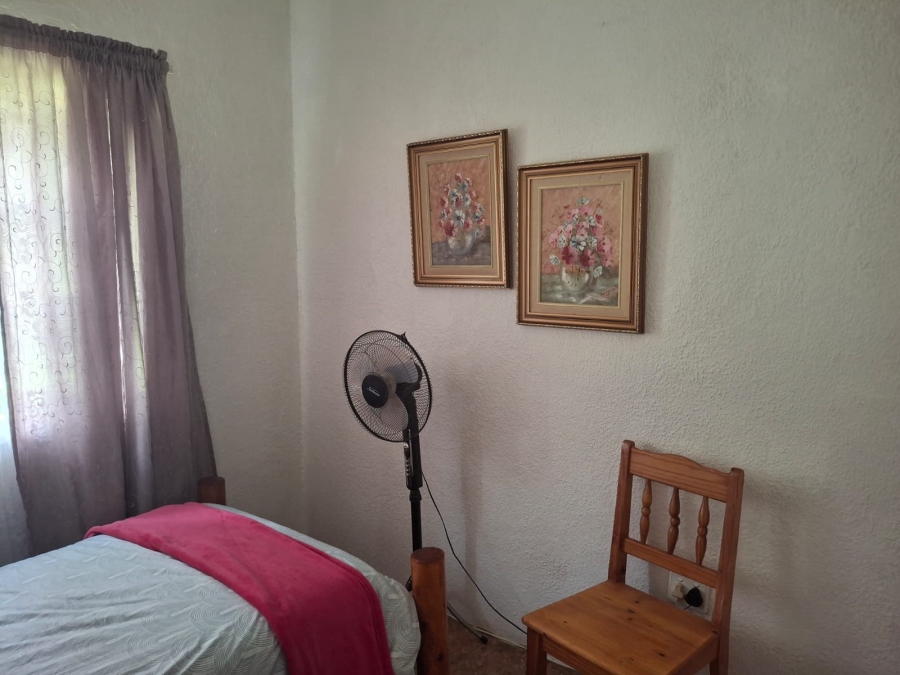 4 Bedroom Property for Sale in Loumarina A H Gauteng