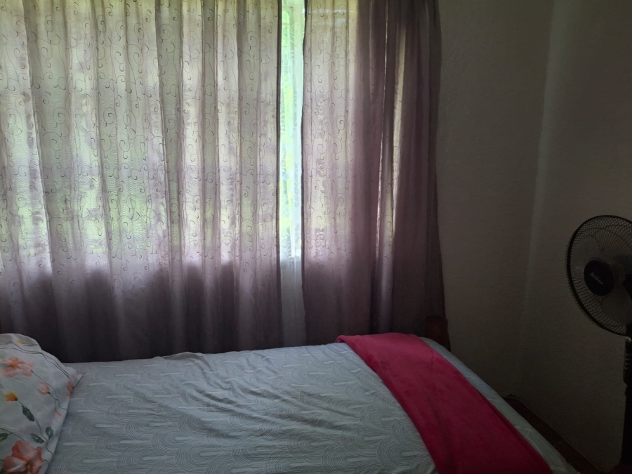 4 Bedroom Property for Sale in Loumarina A H Gauteng