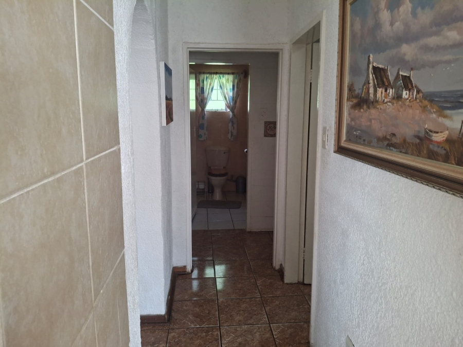 4 Bedroom Property for Sale in Loumarina A H Gauteng