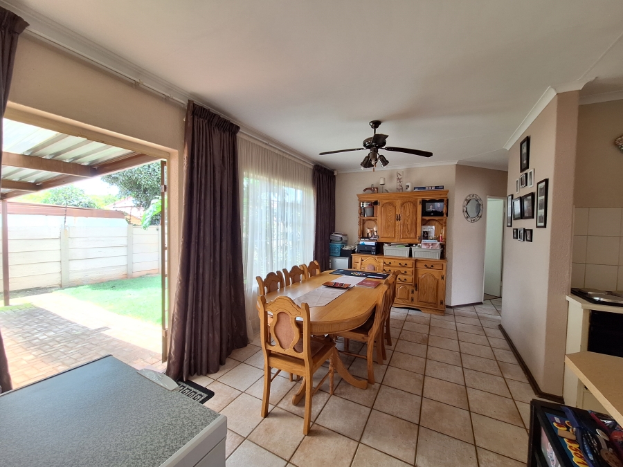 3 Bedroom Property for Sale in Randpoort Gauteng