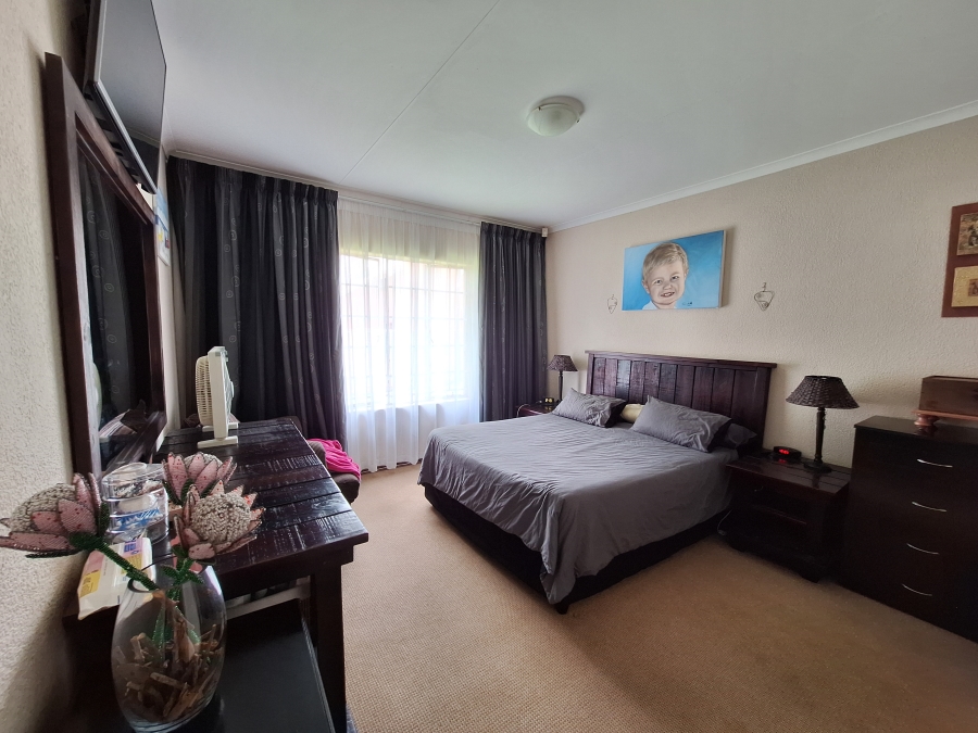 3 Bedroom Property for Sale in Randpoort Gauteng