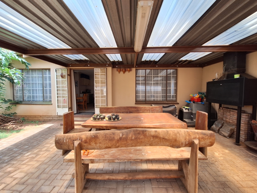 3 Bedroom Property for Sale in Randpoort Gauteng