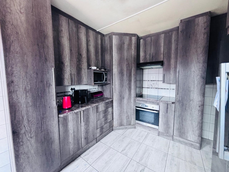 4 Bedroom Property for Sale in Krugersdorp West Gauteng