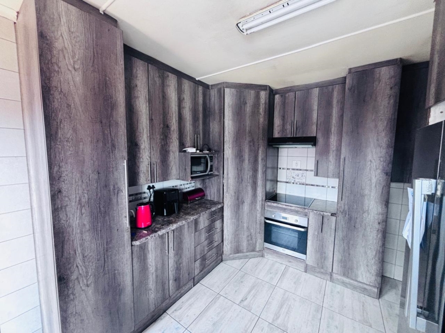 4 Bedroom Property for Sale in Krugersdorp West Gauteng