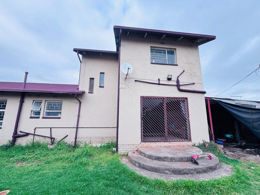 4 Bedroom Property for Sale in Krugersdorp West Gauteng