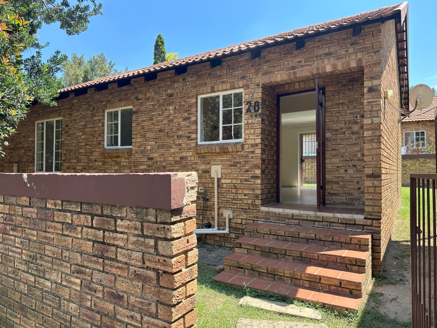 To Let 3 Bedroom Property for Rent in Wilgeheuwel Gauteng