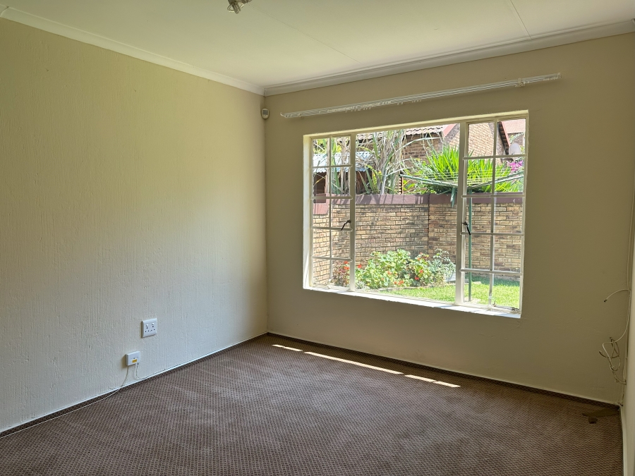 To Let 3 Bedroom Property for Rent in Wilgeheuwel Gauteng