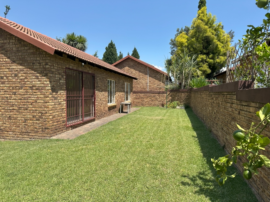 To Let 3 Bedroom Property for Rent in Wilgeheuwel Gauteng