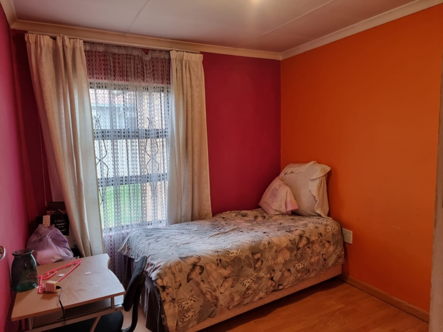 To Let 3 Bedroom Property for Rent in Protea Glen Gauteng