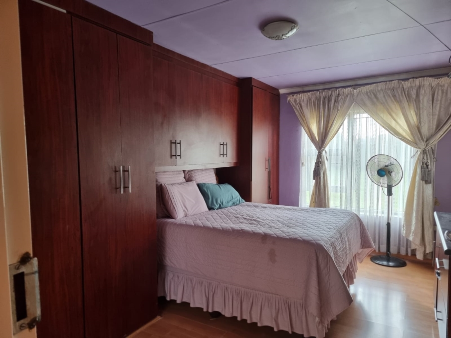 To Let 3 Bedroom Property for Rent in Protea Glen Gauteng