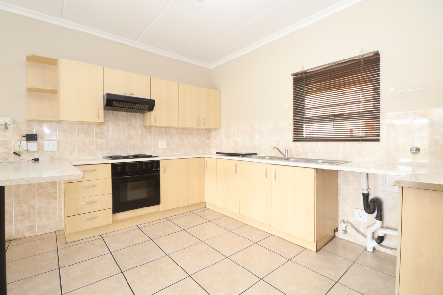 3 Bedroom Property for Sale in Rangeview Gauteng