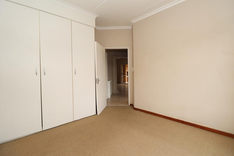 3 Bedroom Property for Sale in Rangeview Gauteng