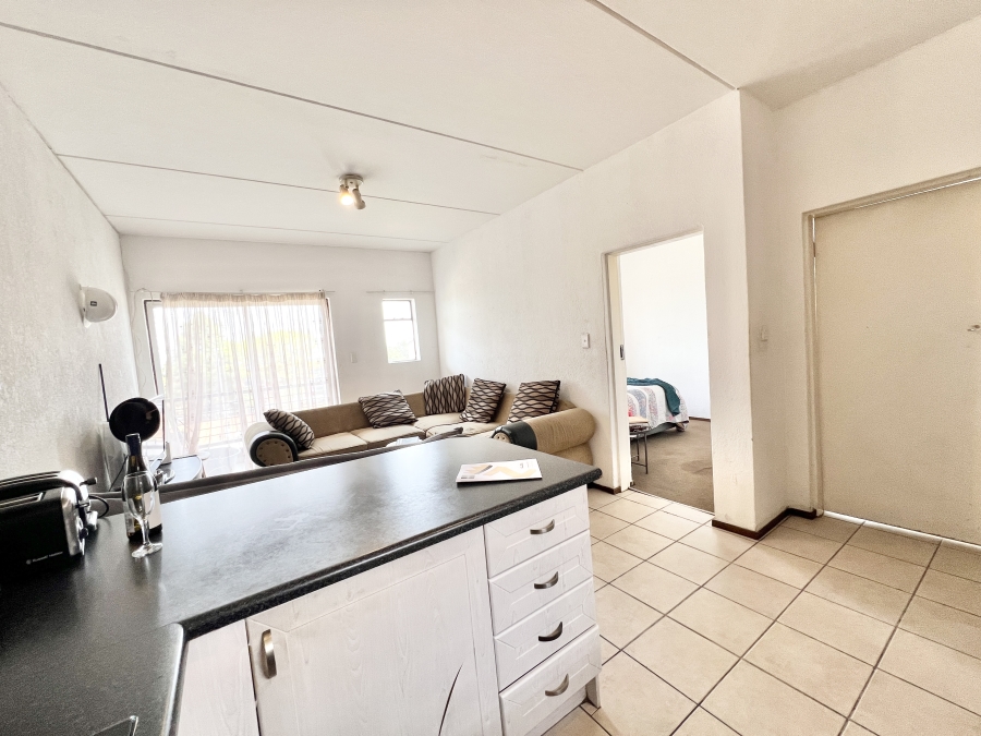 1 Bedroom Property for Sale in Halfway Gardens Gauteng