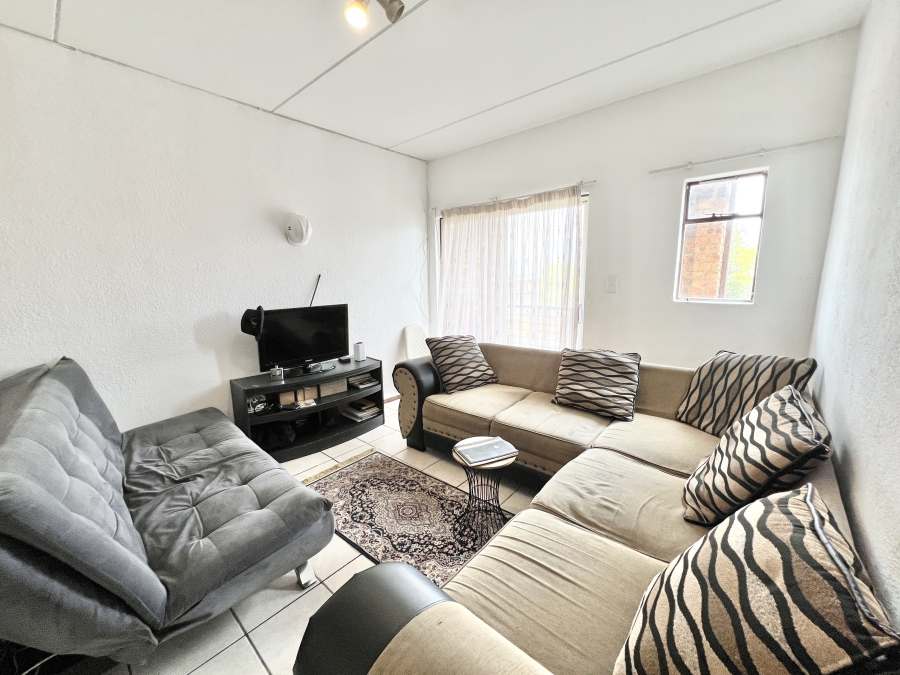 1 Bedroom Property for Sale in Halfway Gardens Gauteng