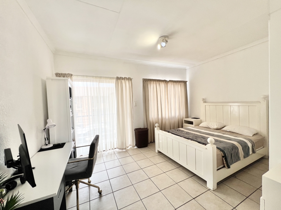 1 Bedroom Property for Sale in Halfway Gardens Gauteng