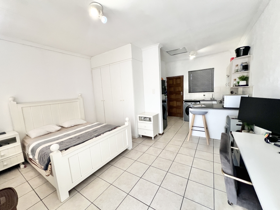 1 Bedroom Property for Sale in Halfway Gardens Gauteng