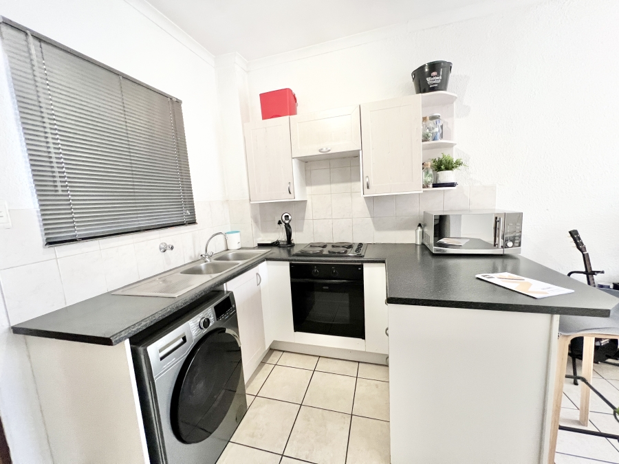 1 Bedroom Property for Sale in Halfway Gardens Gauteng