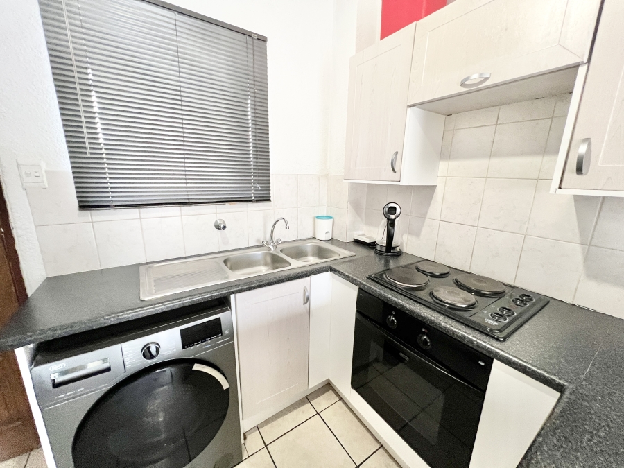 1 Bedroom Property for Sale in Halfway Gardens Gauteng