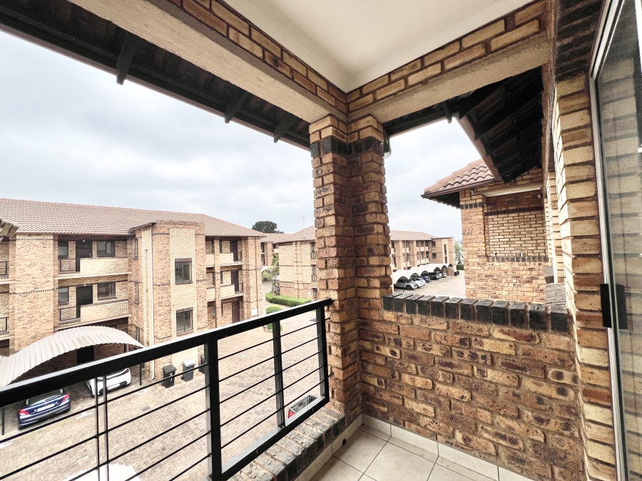 1 Bedroom Property for Sale in Halfway Gardens Gauteng