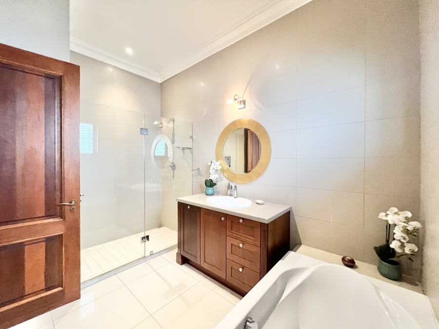 4 Bedroom Property for Sale in Blue Valley Golf Estate Gauteng