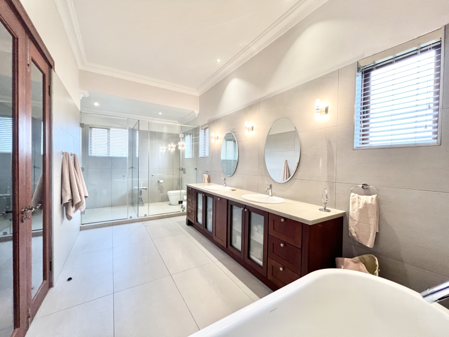 4 Bedroom Property for Sale in Blue Valley Golf Estate Gauteng