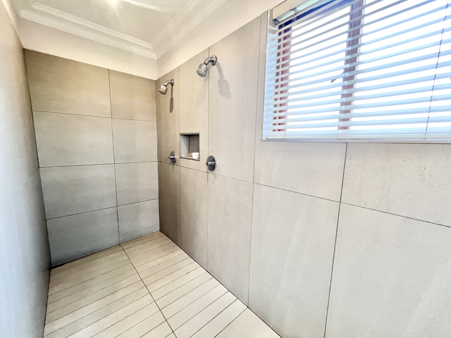 4 Bedroom Property for Sale in Blue Valley Golf Estate Gauteng