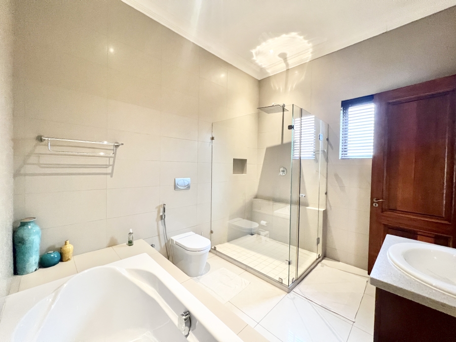 4 Bedroom Property for Sale in Blue Valley Golf Estate Gauteng