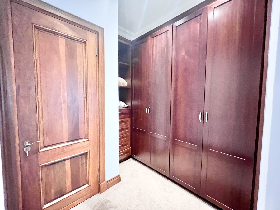 4 Bedroom Property for Sale in Blue Valley Golf Estate Gauteng