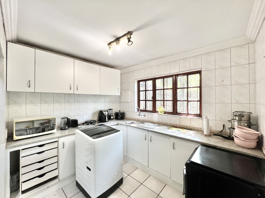 6 Bedroom Property for Sale in North Riding AH Gauteng