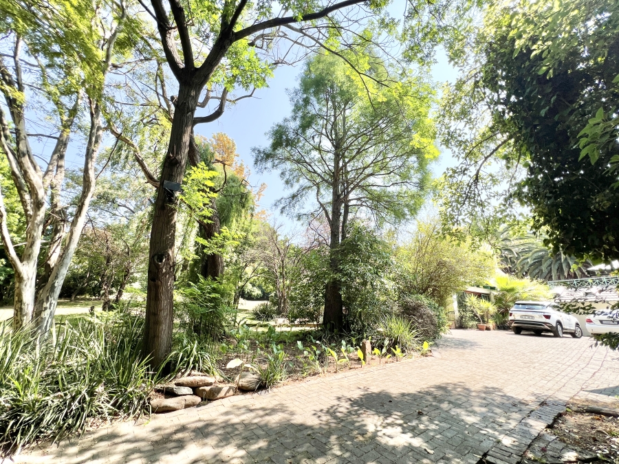 6 Bedroom Property for Sale in North Riding AH Gauteng