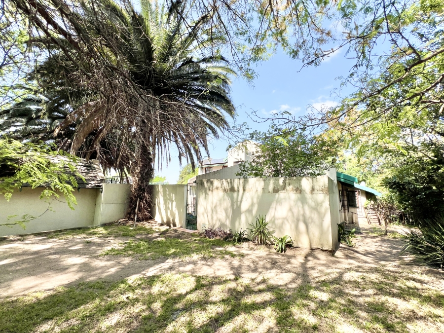 6 Bedroom Property for Sale in North Riding AH Gauteng