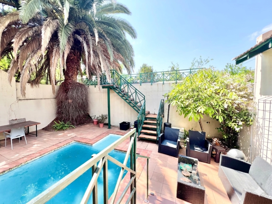 6 Bedroom Property for Sale in North Riding AH Gauteng