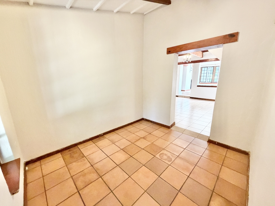 6 Bedroom Property for Sale in North Riding AH Gauteng
