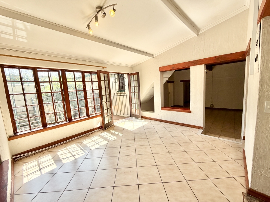6 Bedroom Property for Sale in North Riding AH Gauteng