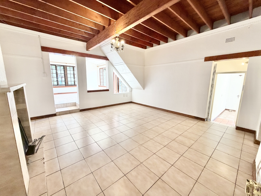 6 Bedroom Property for Sale in North Riding AH Gauteng