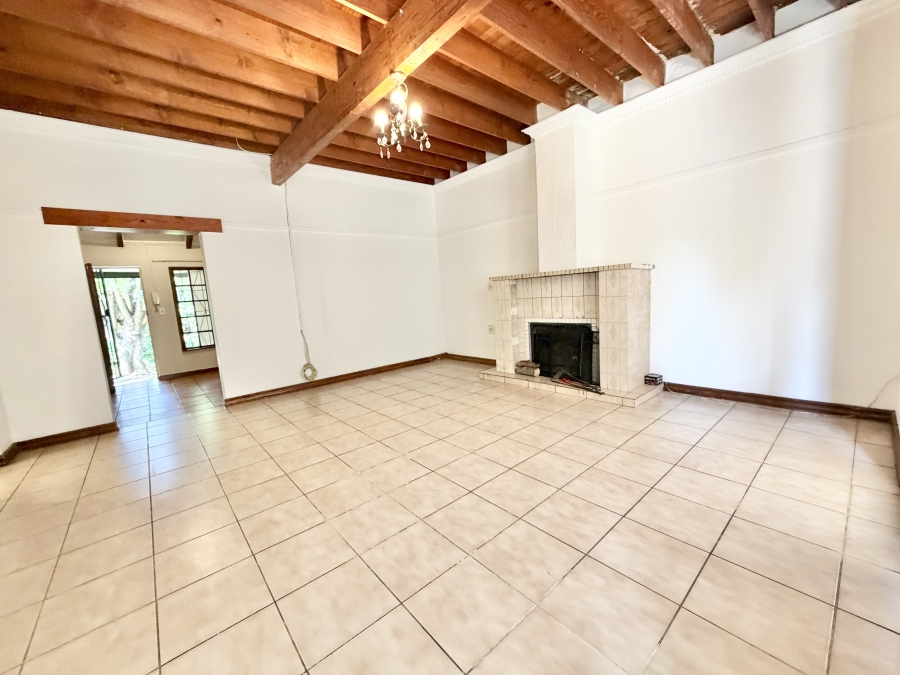 6 Bedroom Property for Sale in North Riding AH Gauteng