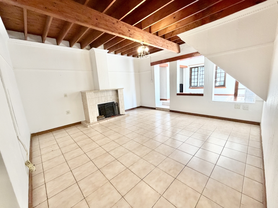 6 Bedroom Property for Sale in North Riding AH Gauteng
