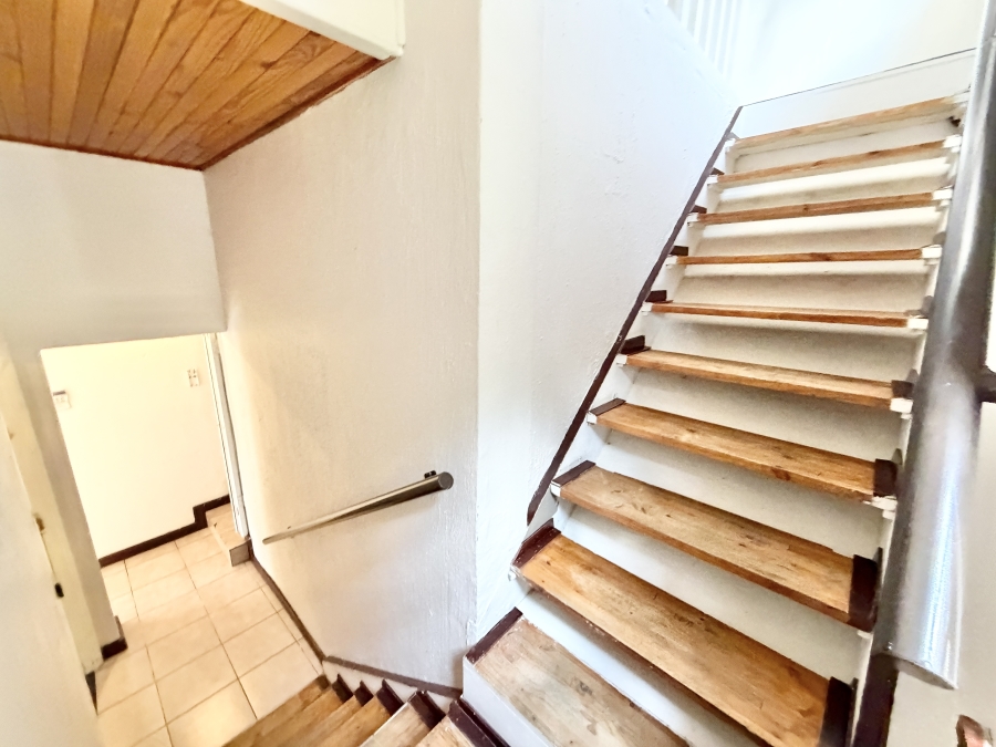 6 Bedroom Property for Sale in North Riding AH Gauteng
