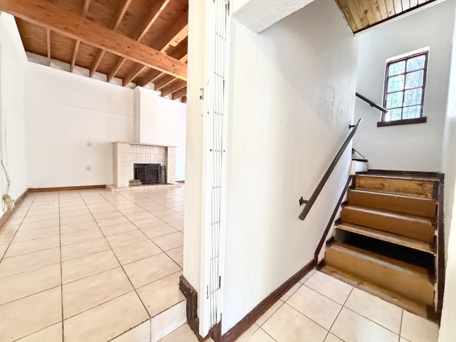 6 Bedroom Property for Sale in North Riding AH Gauteng