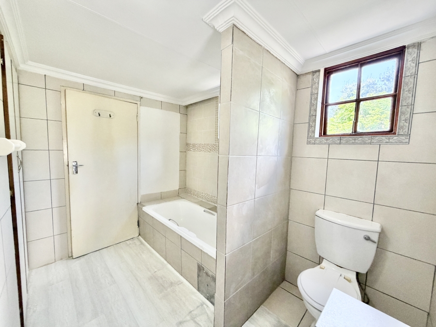 6 Bedroom Property for Sale in North Riding AH Gauteng