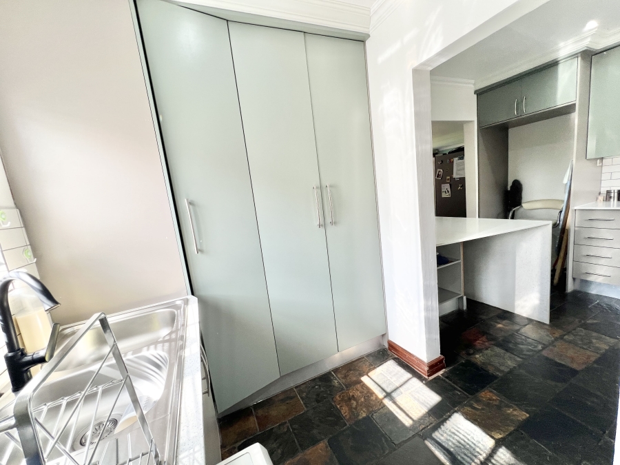 3 Bedroom Property for Sale in Noordwyk Gauteng