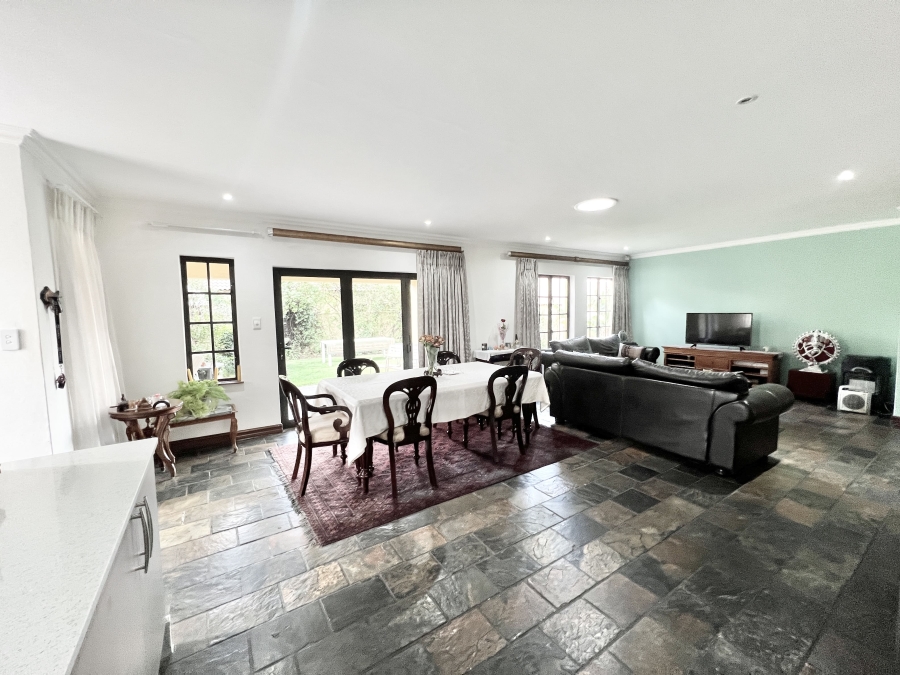 3 Bedroom Property for Sale in Noordwyk Gauteng