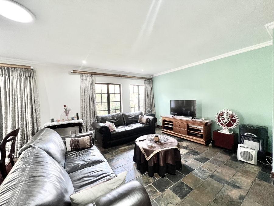 3 Bedroom Property for Sale in Noordwyk Gauteng