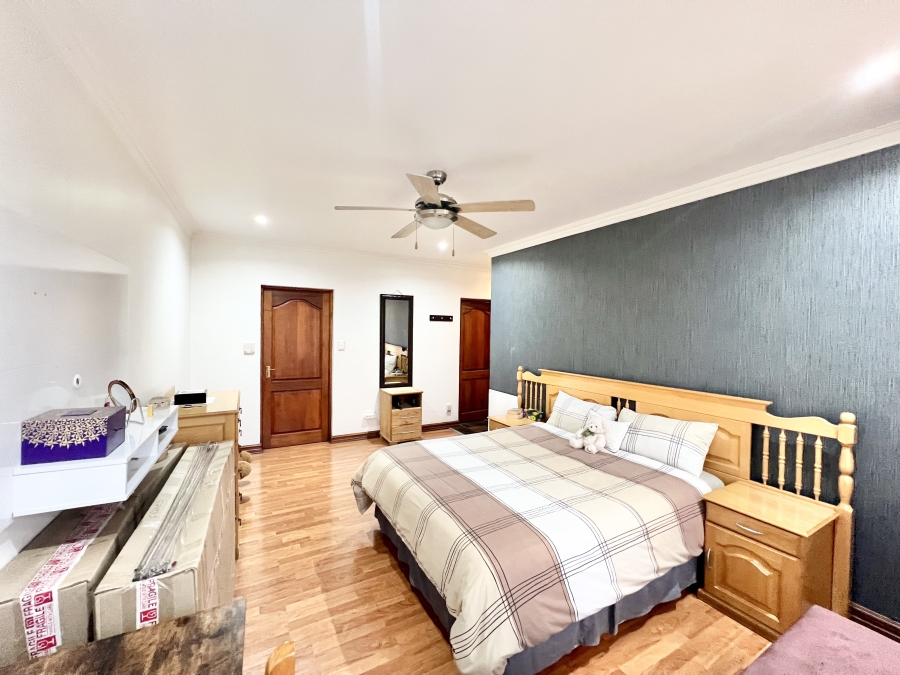 3 Bedroom Property for Sale in Noordwyk Gauteng