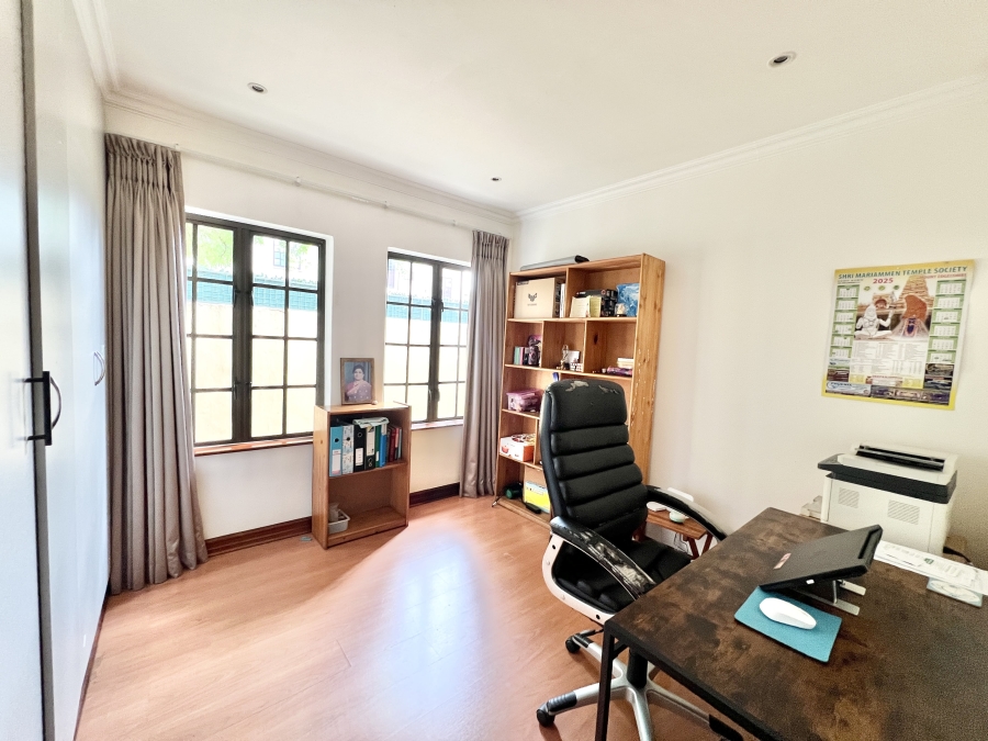 3 Bedroom Property for Sale in Noordwyk Gauteng