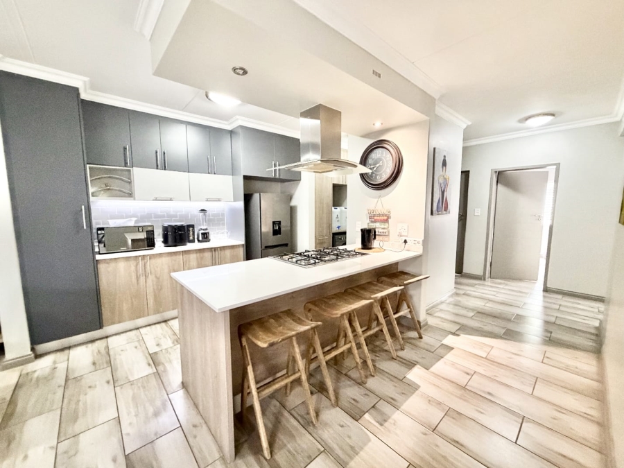To Let 3 Bedroom Property for Rent in Carlswald Estate Gauteng